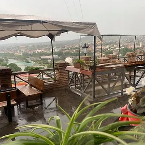 the-best-view-on-tbilisi.alltbilisihotels.com/